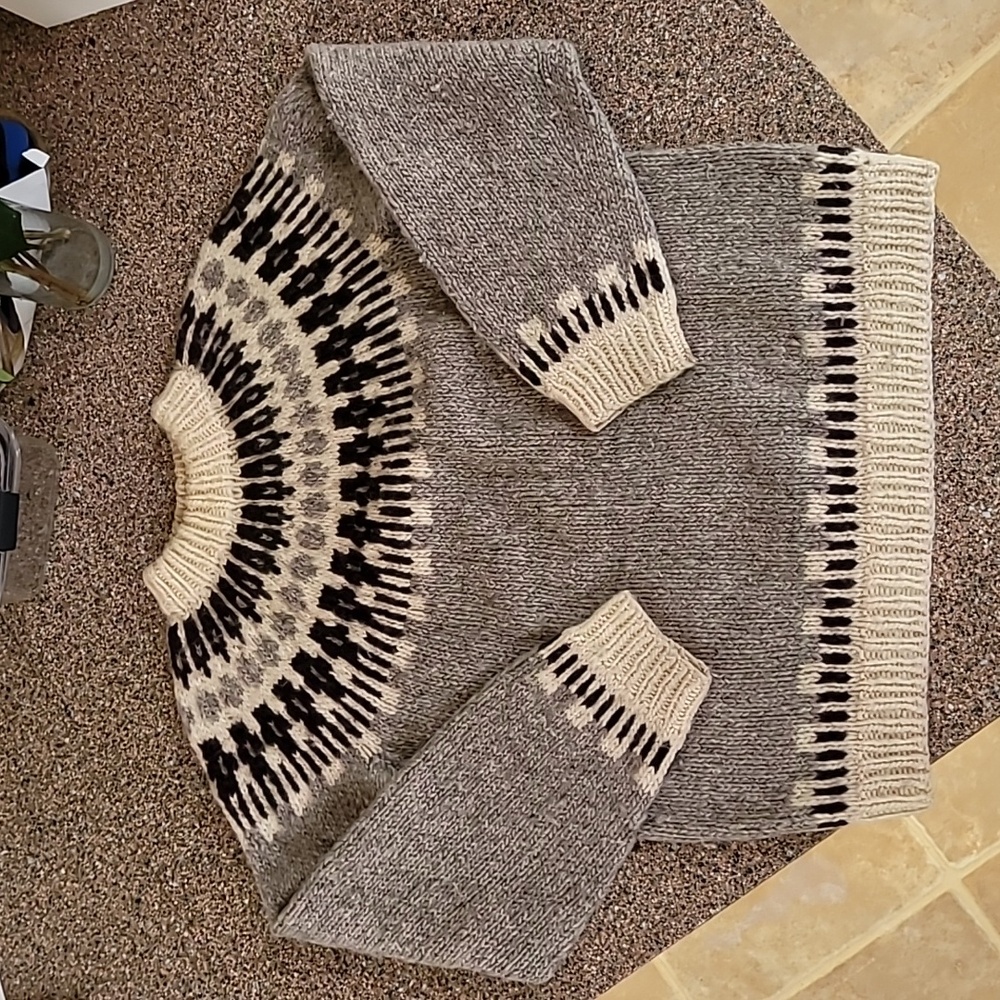 Vintage Icelandic Lopapeysa sweater